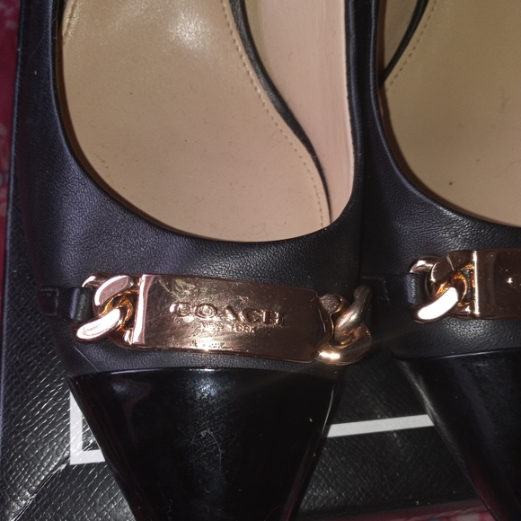 Coach pumps size 10 pre-owned - Picture 3 of 5